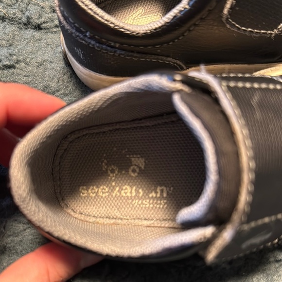 See Kai run Black Sneakers with Velcro Strap‎ and Flexible Sole size 5 - Picture 5 of 9